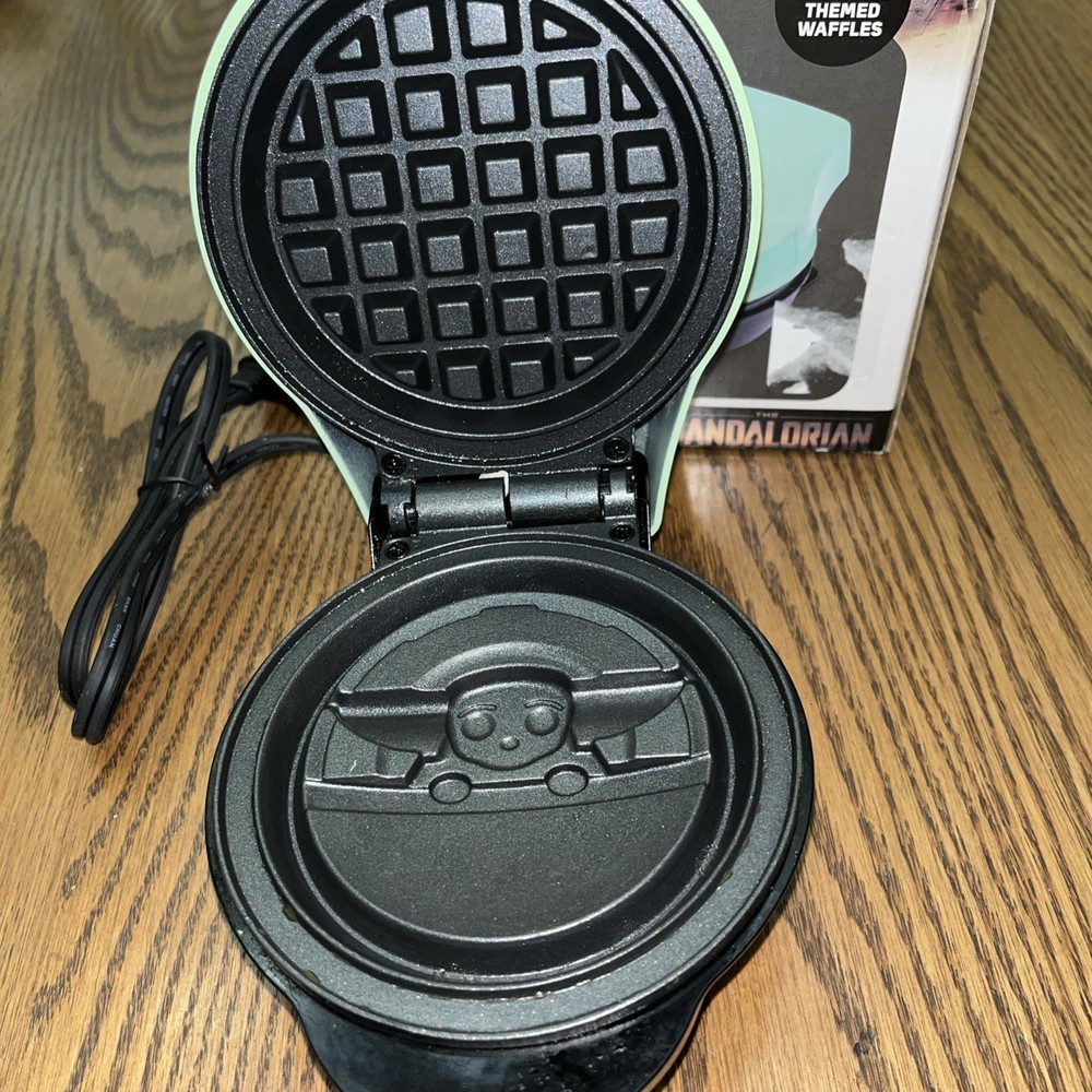 Star Wars The Mandarin Mini Waffle Maker
