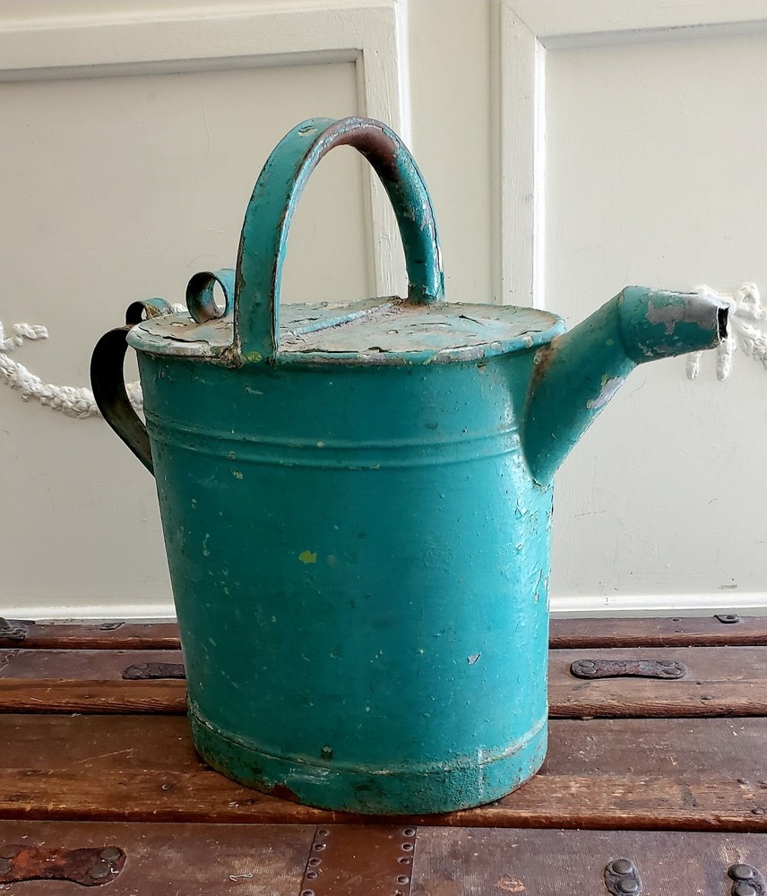 Vintage Galvanized Steel Rustic Watering Can