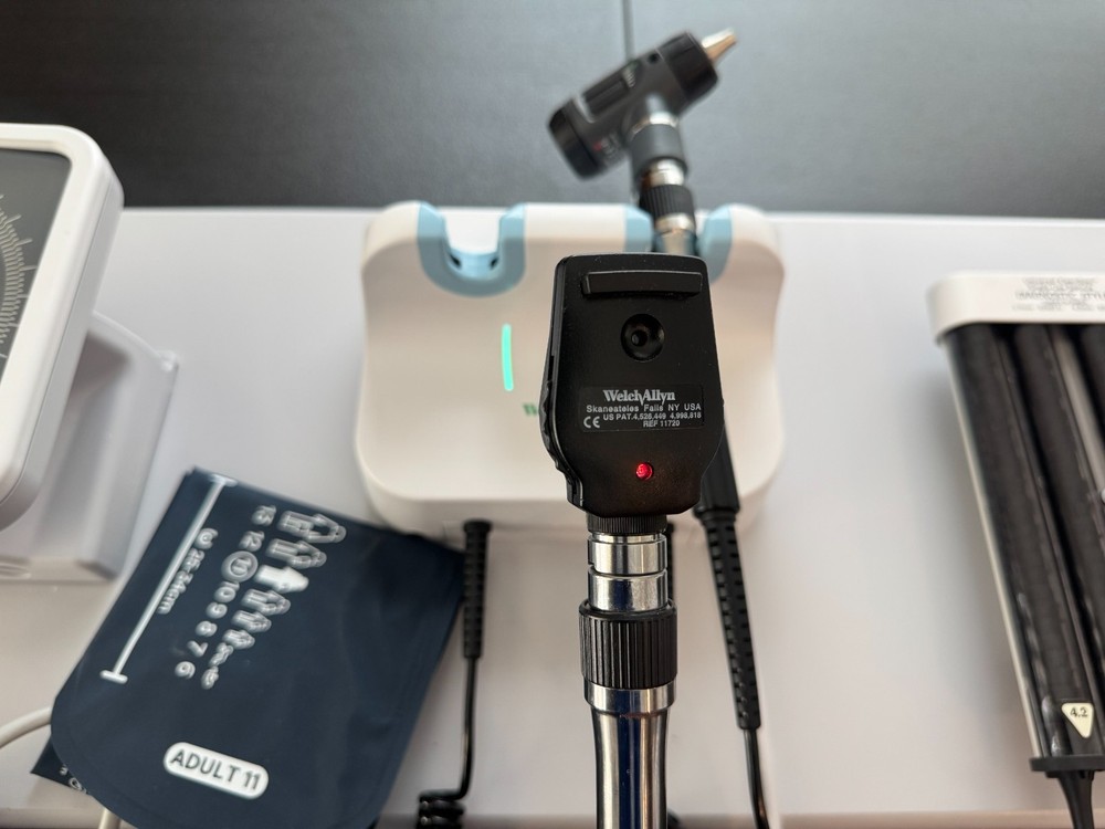 Welch Allyn 777 Diagnostic Wall System – Complete Setup, Tested & Patient Ready