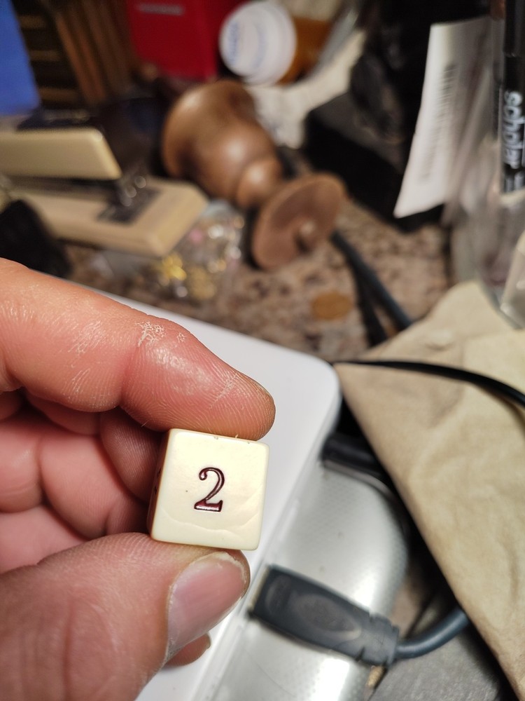 VTG Bakelite? Backgammon Doubling Cube Bone Color 11/16"