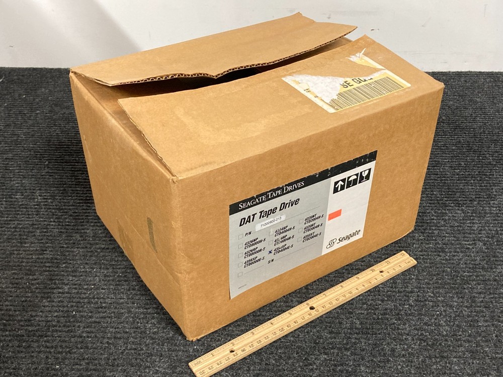 Seagate CTD4004E-S DAT Tape Drive 70200601-015 - Open Box -