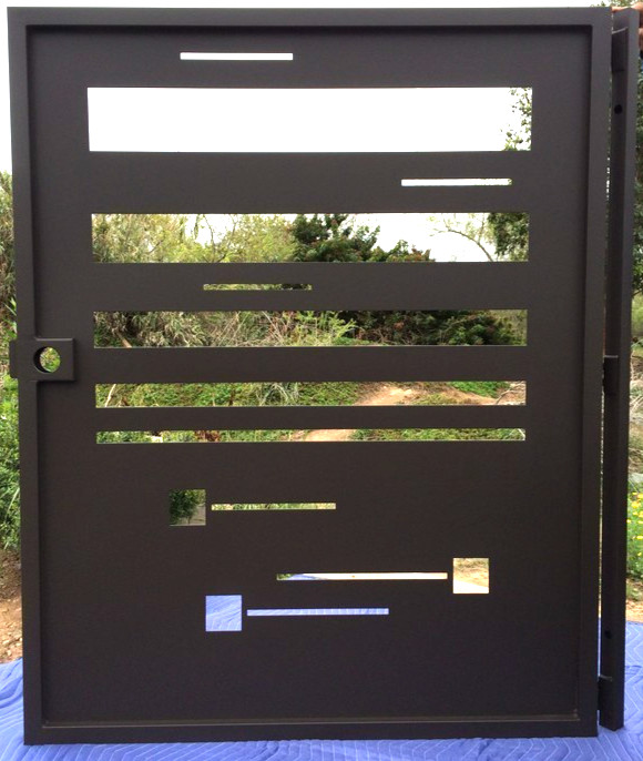 Privacy gate for side courtyard | Steel gate | Pedestrian iron gate