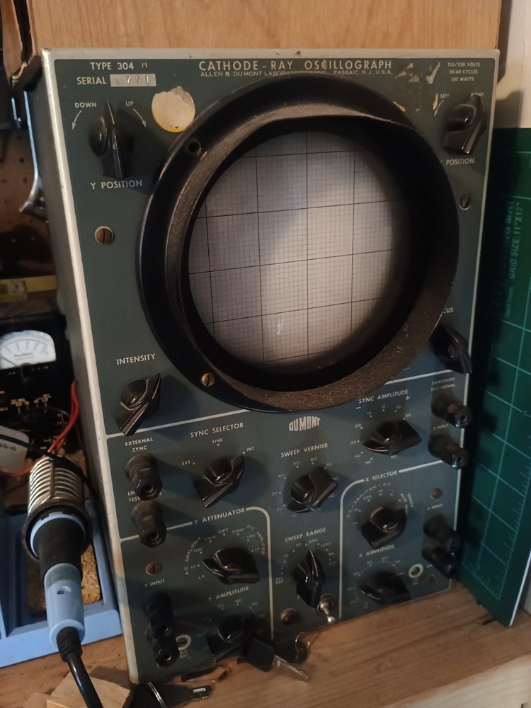 Vintage Dumont 304-H Cathode Ray Oscillograph/Oscilloscope Works!