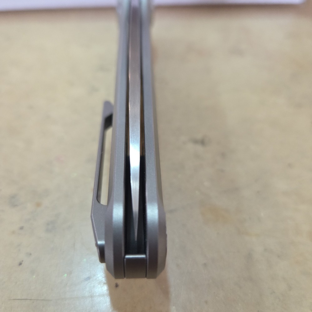 Aurora Knife and Tool Hivemind