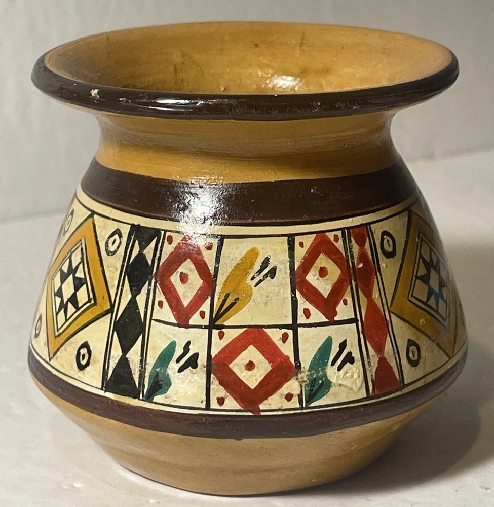 Peruvian Pottery Handpainted 2.25”