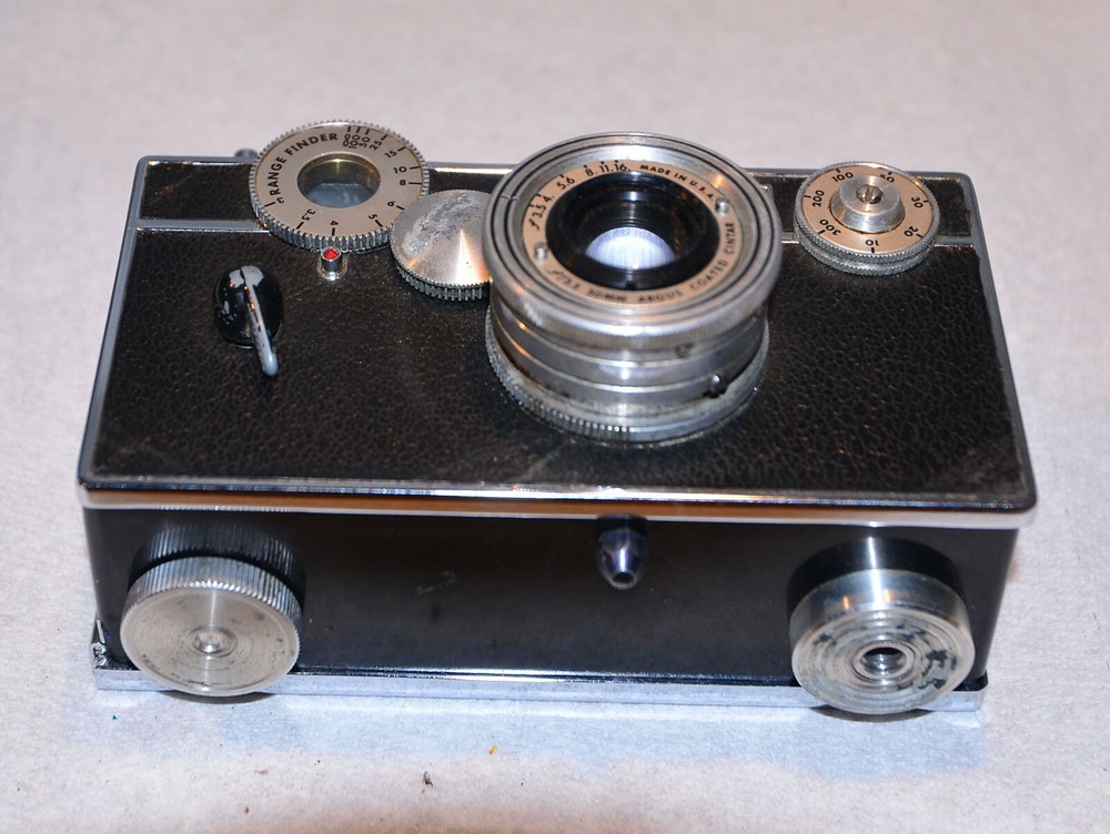 Argus C3 Bridge Rangefinder Camera, Plus Leather Case