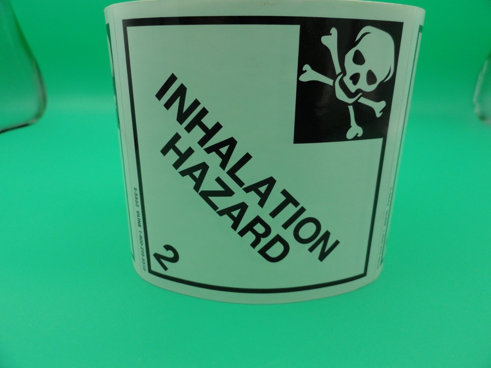 ULINE INHALATION HAZARD 2 STICKER ROLL 4"x4"