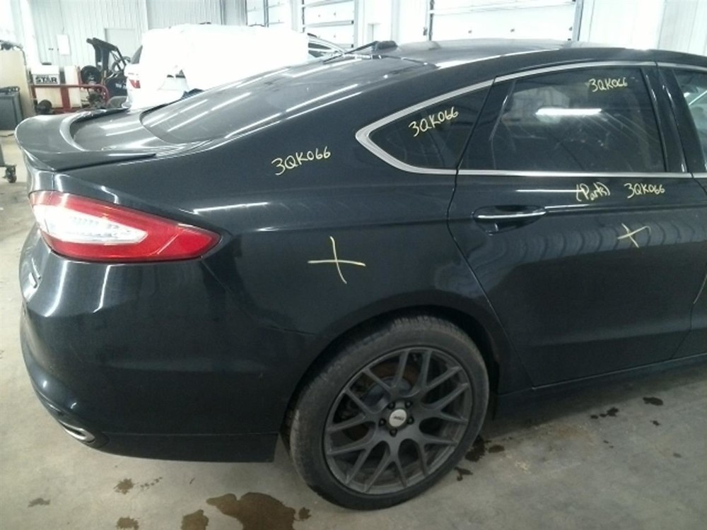 FUSION 2013 High Mounted Stop Light 104742259