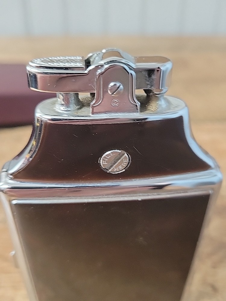 Vintage RONSON Mastercase Cigarette Lighter and Holder w/Original Box Untested.