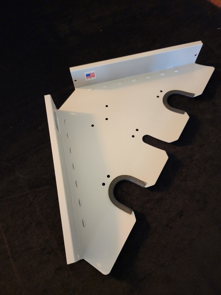 Karajen corner booth shelf