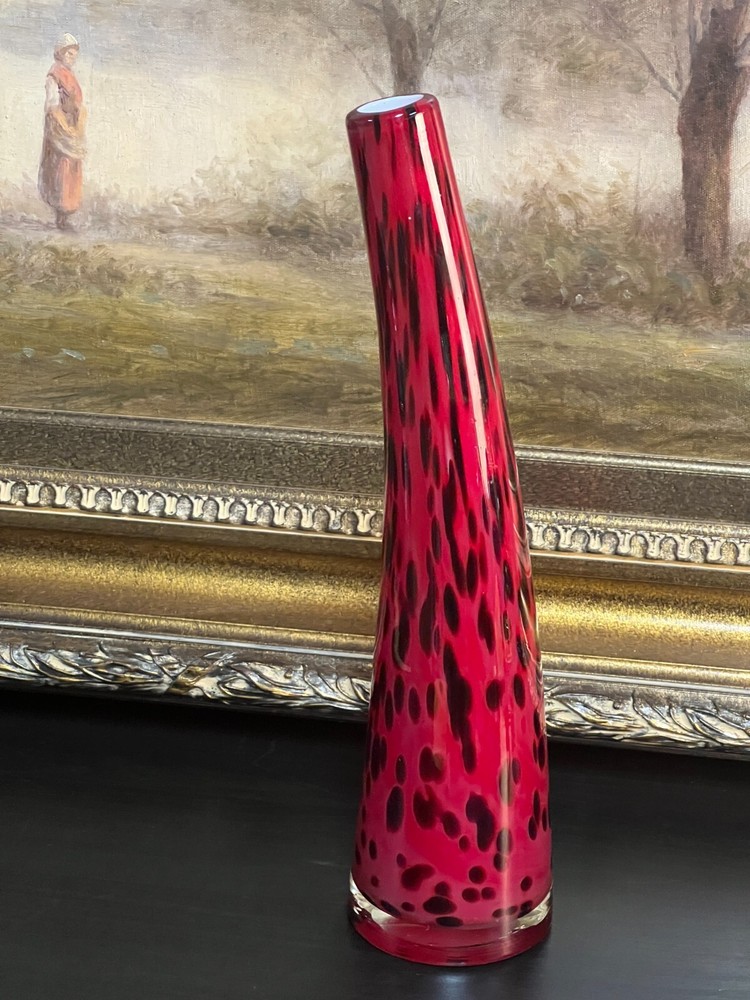 Exotic Curved Cylinder Vase
