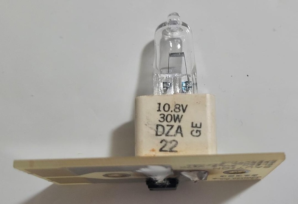 HUNTER LAB COLOR METER / SPECTROMETER LAMP / BULB ASSEMBLY B6383 BOARD