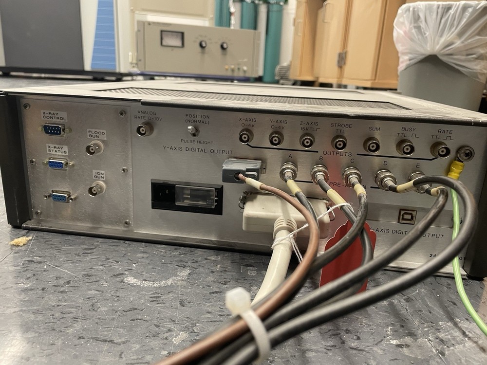 Surface Science Instruments SSI 2401 Position Computer and Preamplifier