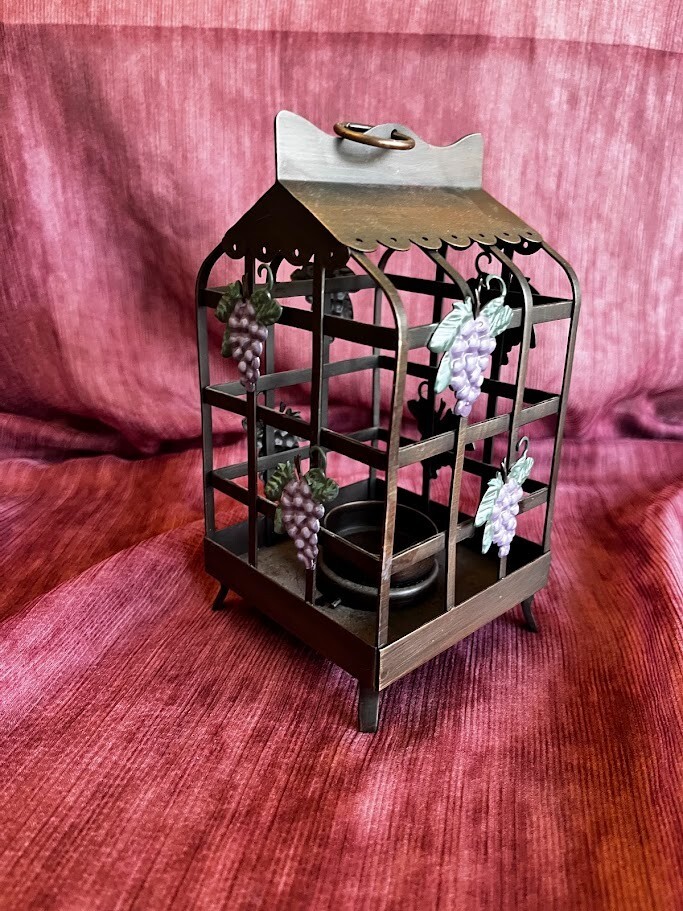 Pfaltzgraff GRAPEVINE Pattern Tea Light Holder Square Lattice Design Nostalgic