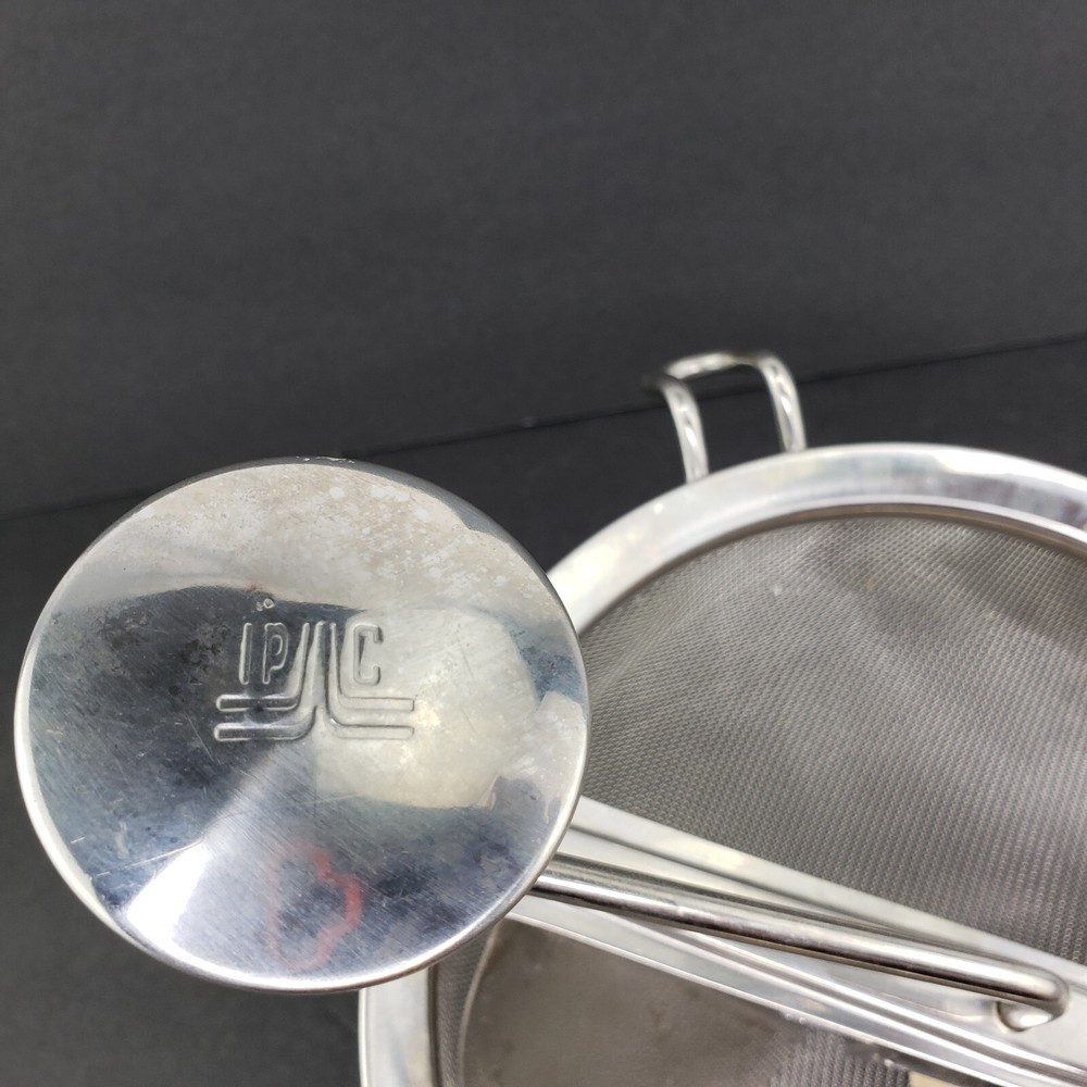 IDEALE MULTIPURPOSE STAINLESS STEEL STRAINER PRESS & COLANDER, EUC