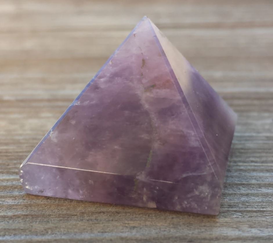 NATURAL AMETHYST SMALL GEMSTONE PYRAMID 20-22mm