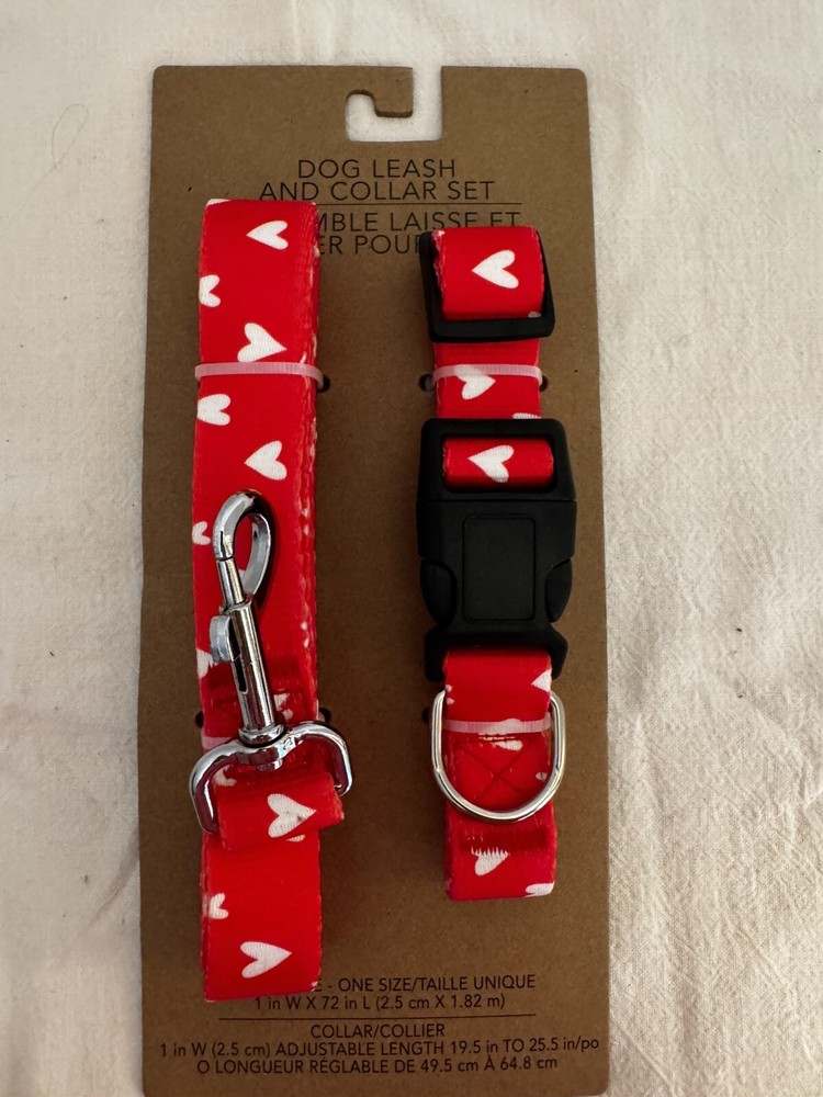 NEW Dog Leash & Adjustable Collar Valentine Red / White Hearts Polyester Webbing