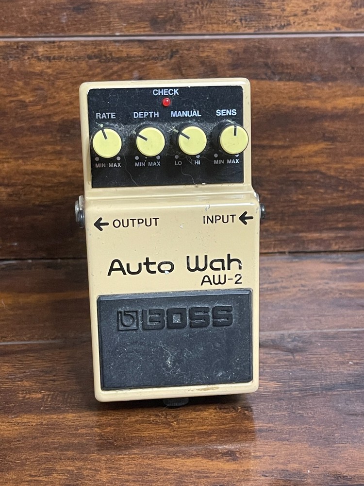 BOSS AW-2 Auto Wah Rare!