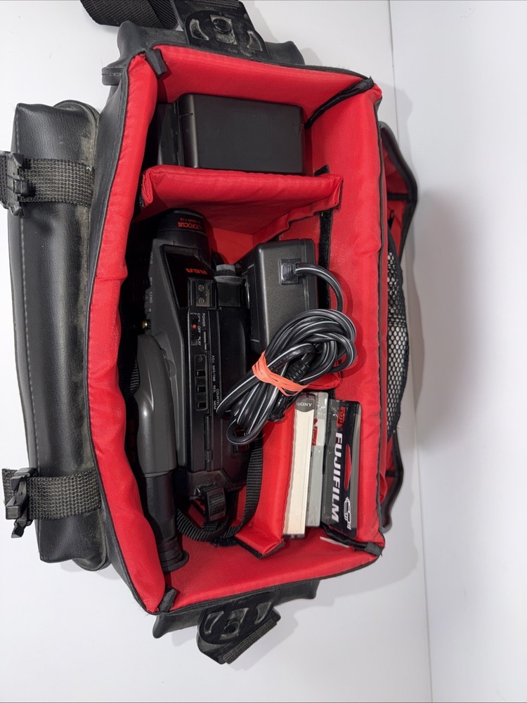 RCA PRO807 8mm Camcorder Untested! Plus Carry Case & Miscelleneous Accessories