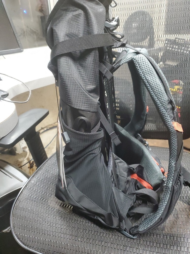 Ampex Cahill Excursion 25-Liter Framepack Multiple Storage Backpack, Blk, Gray