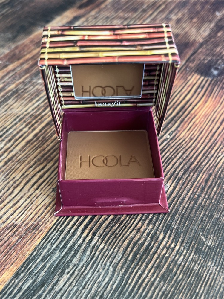 Hoola Matte Powder Bronzer Full Size 8g/.28oz