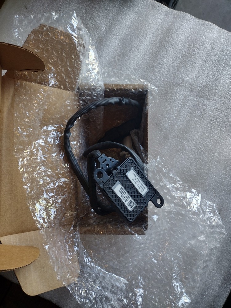 CUMMINS NOX SENSOR / NITROGEN OXIDE #4326873RX/#4326873
