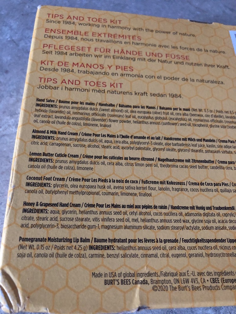 Burt's Bees Tips and Toes Kit NEW NIB