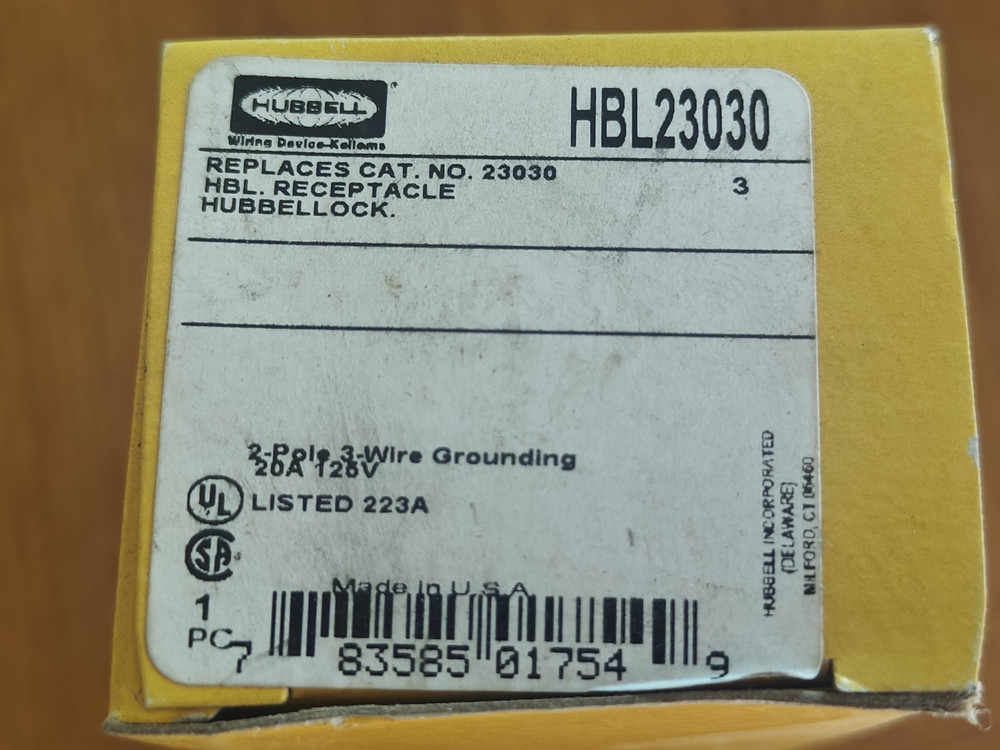 HUBBELL HBL23030 Receptacle