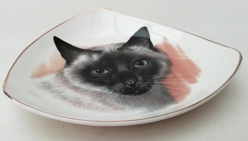 Vintage Sandland Siamese Cat Bone China Small Triangular Dish