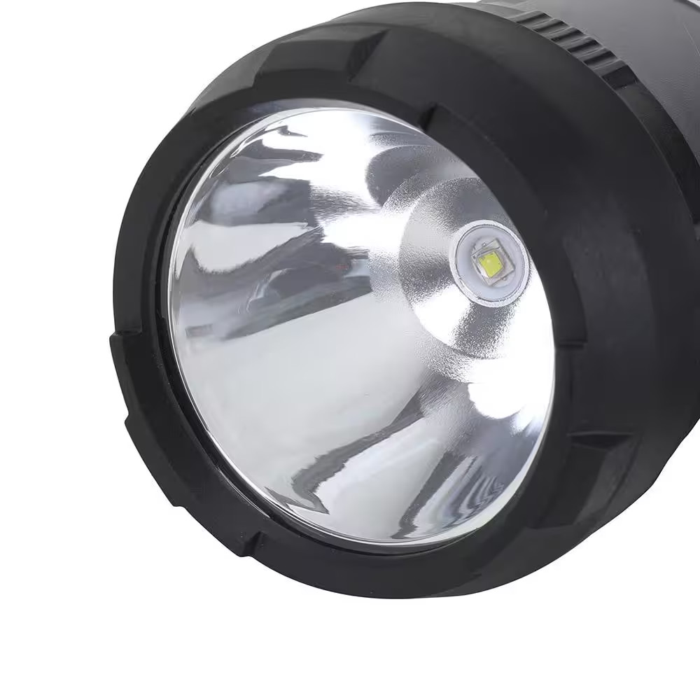 Defiant Rechargeable Spotlight 1000 Lumens LED Compact 3 Mode with USB Cable