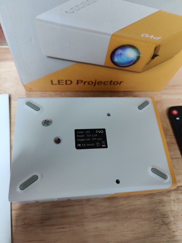 PVO YG300 Pro Mini LED Projector