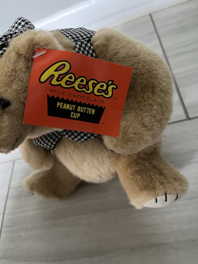 Vintage 1997 Reese’s Cup Bear