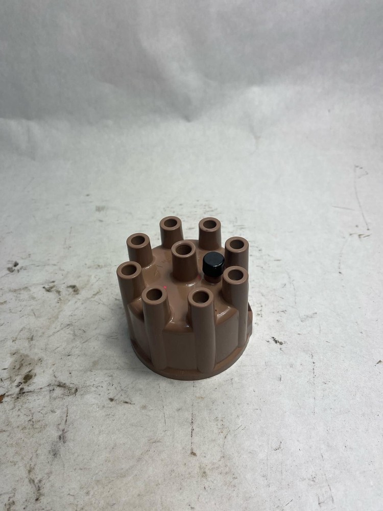 MISC Distributor Cap NOS CARQUEST OEM 24016