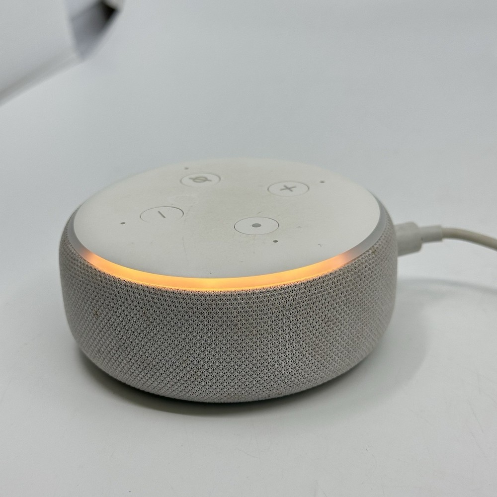 ✈️ Amazon Echo Dot 3rd Generation Model D9N29T White Gray, Tested Works Great