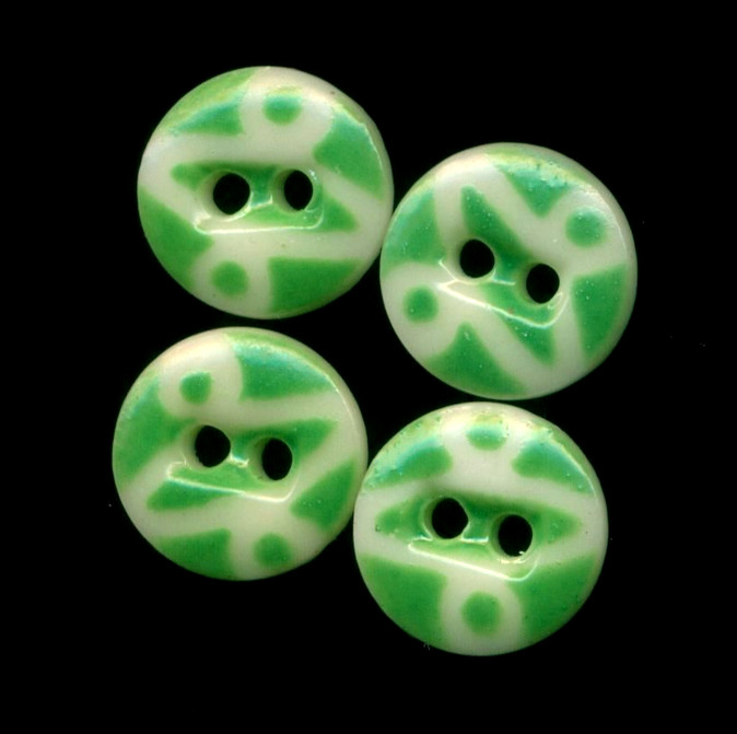One Antique Button Uncommon Green China Stencil Pattern #7