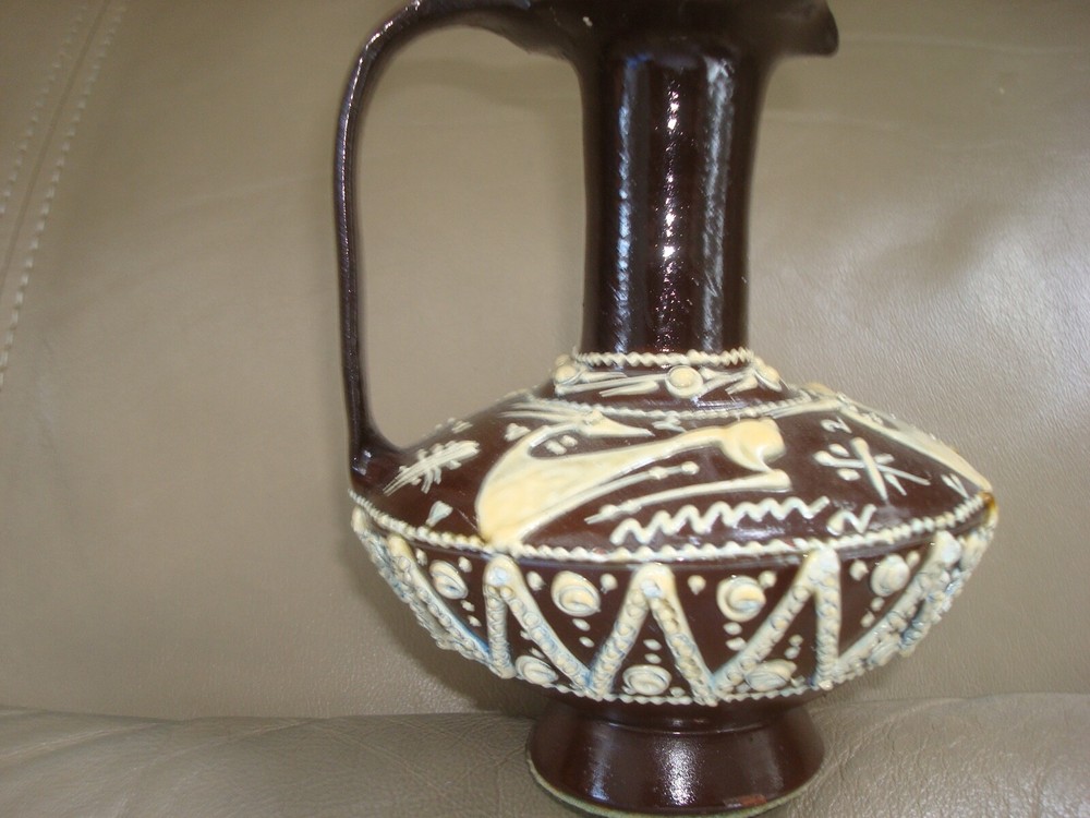3 VINTAGE DECORATIVE VASES