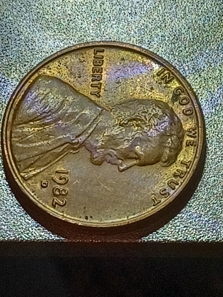 1982D PENNY ERRORS 3.1 GRAMS BIG BOLD LETTERS FRONT AND REVERSE