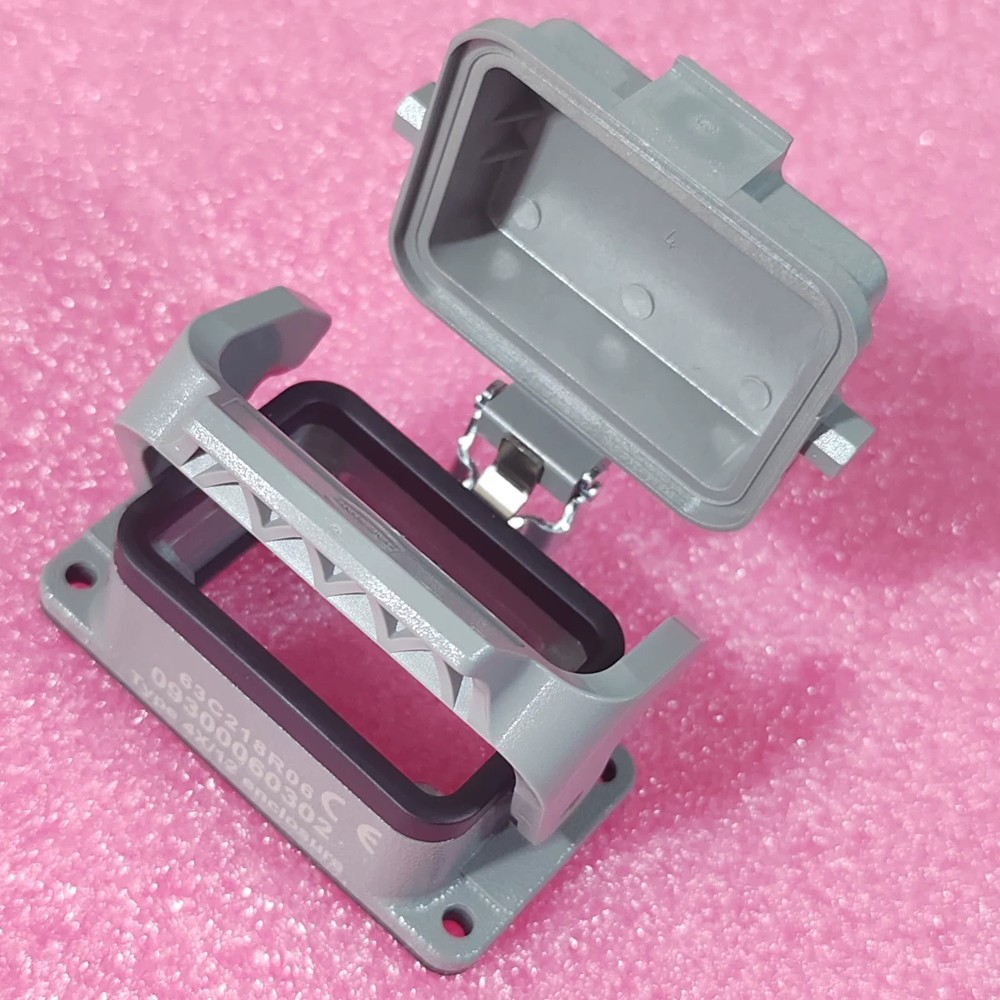 1pcs HARTING 09300060302 Mounting Base