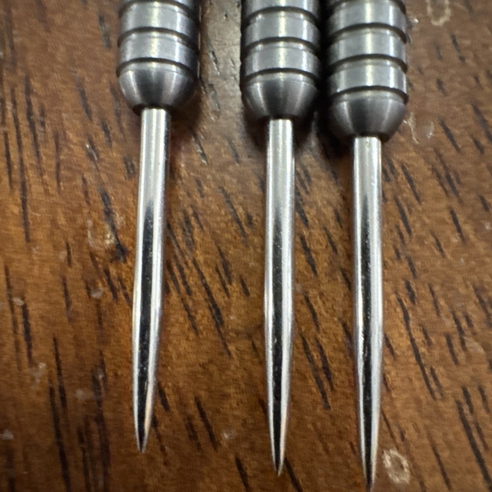 Datadart Icon Darts. 24 Gram. With Accessories.