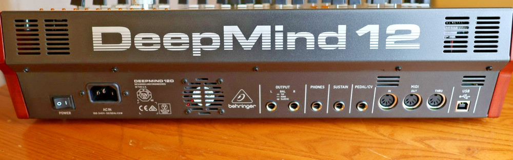 Behringer DeepMind 12D-Analog 12-voice Polyphonic desktop/rack synthesizer MINT!