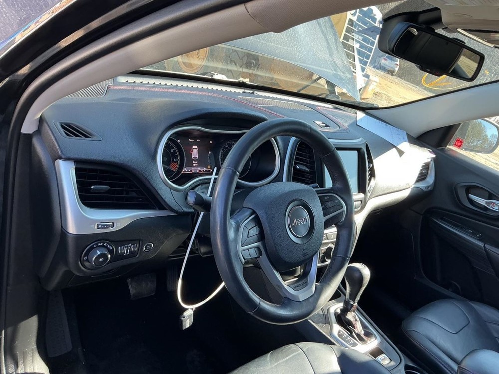 CHEROKEE 2015 Glove Box 4955911