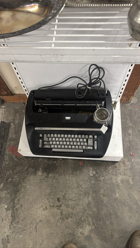 IBM Selectric Electric Typewriter Black