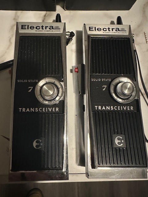 VTG - Electra Solid State 7 "Buzzer Call" Transceivers - model WT-700C/B