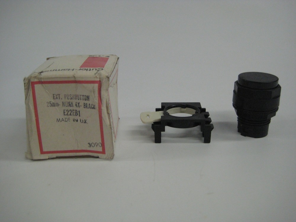 CUTLER HAMMER E22EB1 PUSHBUTTON BLACK NSMP