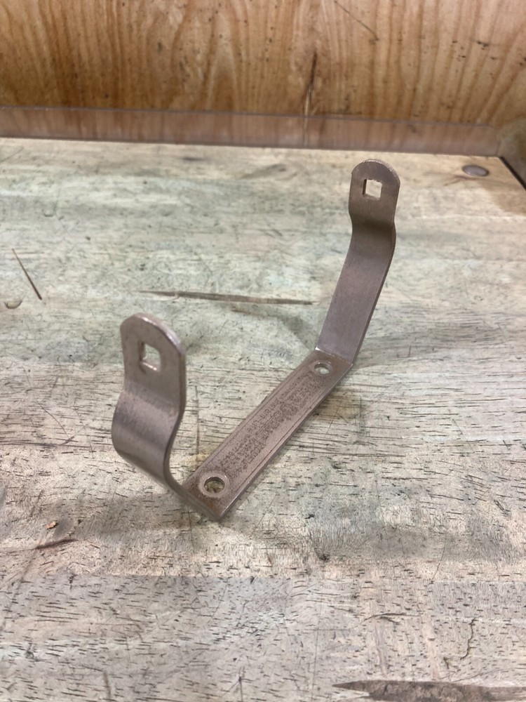 Coleman 4A Gas Iron - Handle Bracket