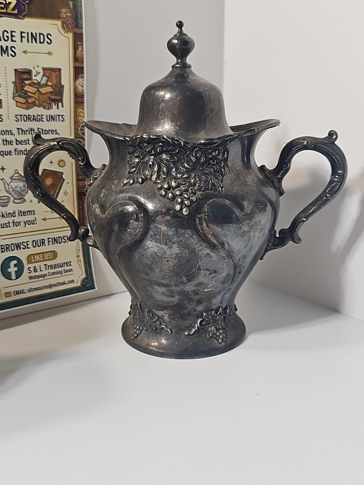 victor silver co quadruple plate Set