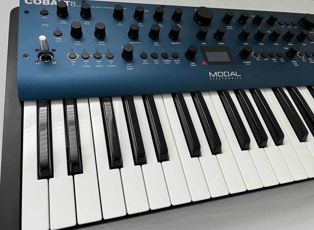 Modal Electronics COBALT 8 37 Key Analog Modeling Synthesizer