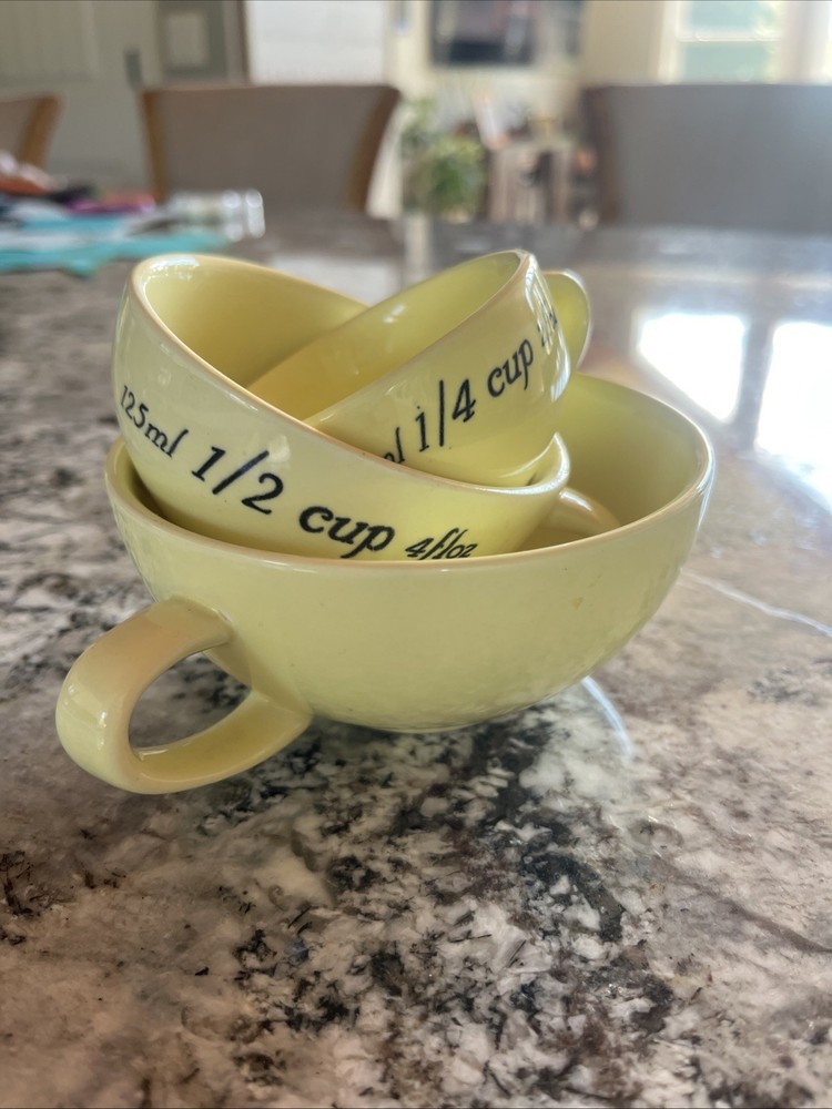 Stackable Ceramic Measuring Cups Set in Yellow