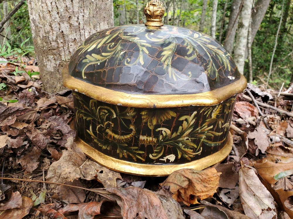 Large Dybbuk Box**very active**