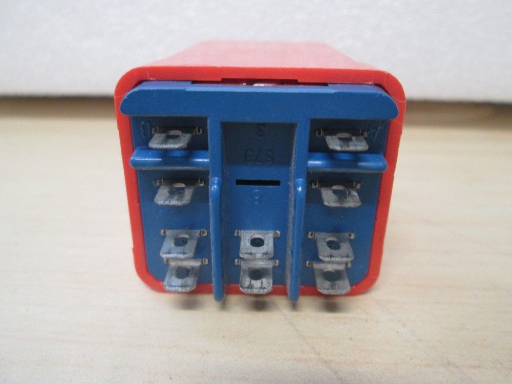 National Controls Corp., K1F-300-561, Solid State Timer, 3-300 Sec, Used